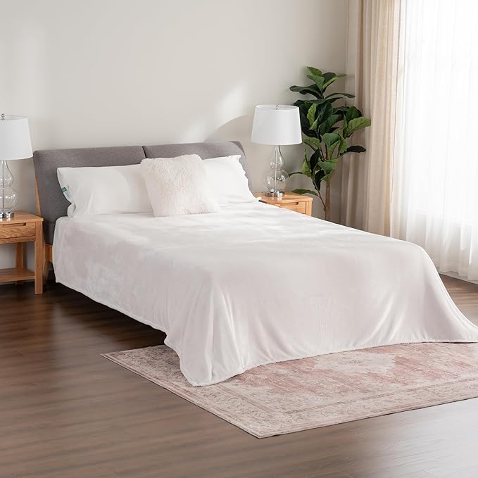 Berkshire Blanket Classic VelvetLoft® Solid Bed Blanket,Twin Size Bed Blanket,Lightweight Cozy Flannel Plush Blanket for Bed and Couch,Macadamia,60x92 Inches