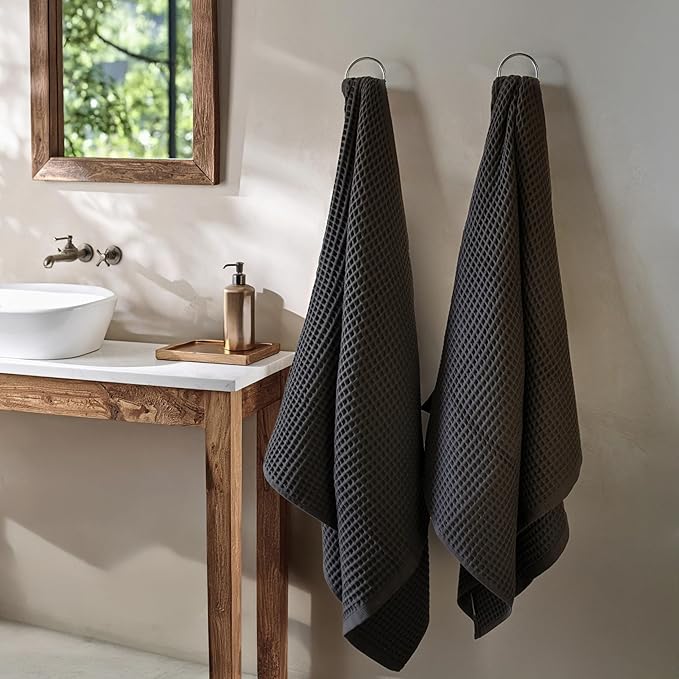 PÜSKÜL Premium Waffle Bath Towels Set of 2 - Organic 100% Turkish Cotton Bath Towel - Quick Dry, Absorbent, Light, Thin, 32x63 Large Waffle Towels for Bathroom (Dark Gray Bath Towels - Pack of 2)
