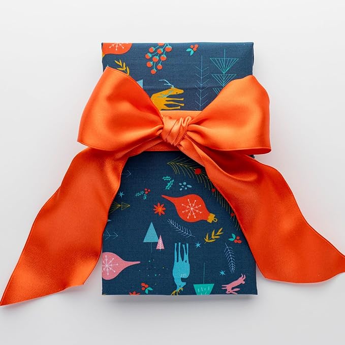 Bee's Wrap Reusable Organic Cotton Fabric Wrapping Paper, Eco Friendly Furoshiki Gift Wrap, Set of 4 Fabric Wraps, Winter Wonderland