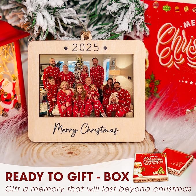 2025 Christmas Ornament Picture Frame - Wooden Landscape Photo Frame Ornaments - Picture Frame Ornament for Tree - Merry Christmas Ornaments with Picture Insert for Family, Friends