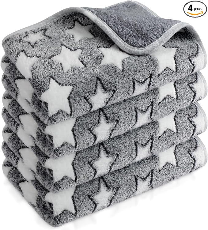 Reginary 4 Pcs Guinea Pig Fleece Blankets, Gray Star, 24 x 16 Inch | Waterproof Washable Cage Liners, Absorbent Double Layer Bedding for Guinea Pigs, Reusable Pads for Hamsters Rabbits