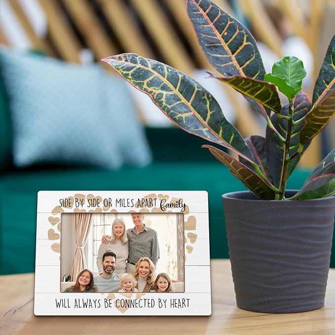 Family Heart Picture Frames, Gifts for Family Mom Dad Grandma Grandpa, Housewarming Gifts, Long Distance Wooden Photo Frames, Side by Side or Miles Apart Picture Photo Frame for Desk Table 4X6 Photos