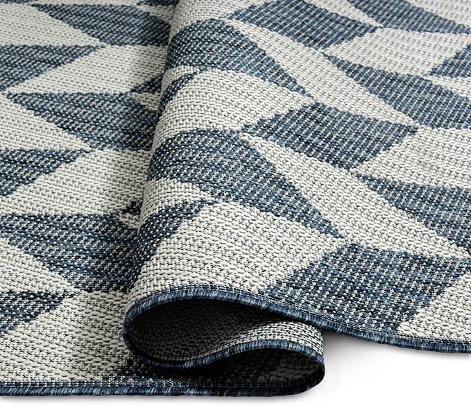 Nicole Miller New York Patio Country Calla Contemporary Herringbone Indoor/Outdoor Area Rug, Blue/Cream, 5'2"x7'2"