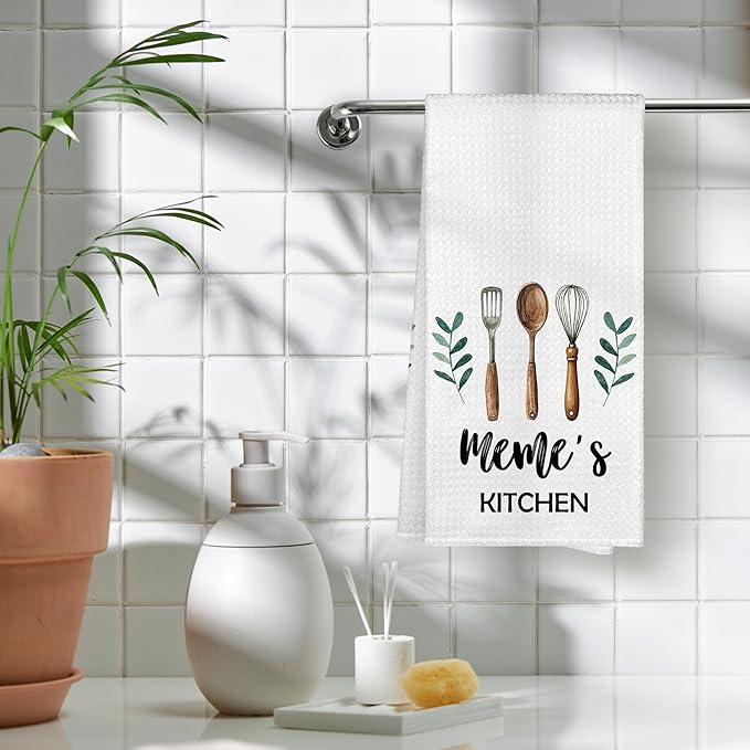 Meme's Kitchen Towels, Meme Grandma Christmas Birthday Gifts Hand Towels for Grandma Meme from Grandkids, Rustic Farmhouse Decorative Tea Dish Towels for Room Mother's Day Decor 16x24 in