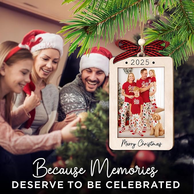 2025 Christmas Ornament Picture Frame - Wooden Portrait Photo Frame Ornaments - Picture Frame Ornament For Tree - Merry Christmas Ornaments With Picture Insert - Christmas Gift For Family, Friends
