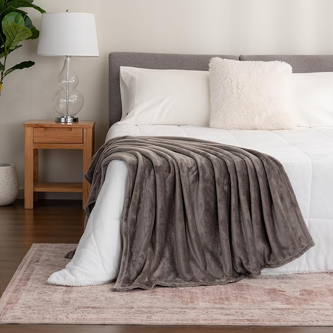Berkshire Blanket Classic VelvetLoft® Solid Throw Blanket,Lightweight Soft Fuzzy Plush Throw Blanket for Bed and Couch,Charcoal Gray,50x60 Inches