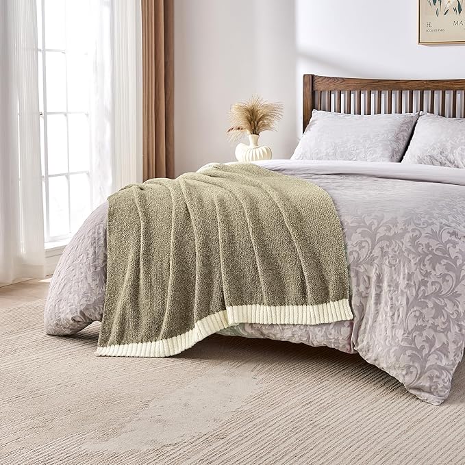 CozeCube Super Soft Fullfy Microfiber Reversible Knitted Blankets, Warm Cozy Fuzzy Plush Throw, Olive Green and White Melange Throw Blanket for Couch Bed Sofa, 50" x 60"
