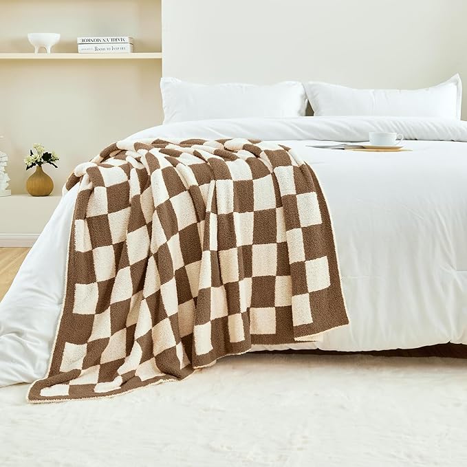CozeCube Super Soft Fullfy Microfiber Reversible Knitted Blankets, Warm Cozy Fuzzy Plush Throw, Dark Brown and White Checkered Throw Blanket for Couch Bed Sofa, 50" x 60"