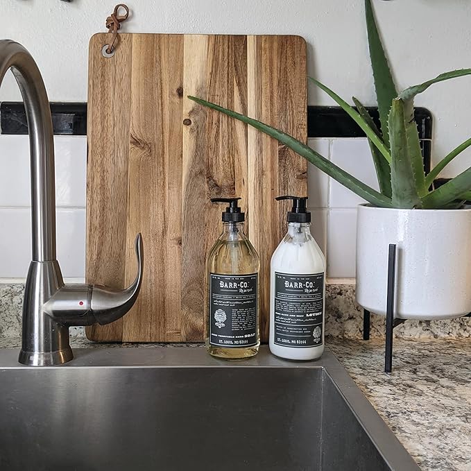 BARR-CO. Reserve Hand Soap, Natural Hand Soap for Kitchen & Bathroom, Vegan Formula, Earthy Tobacco & Cedar Scent 16 fl oz