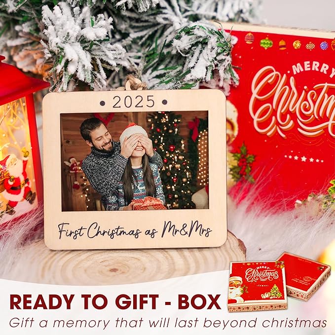 First Christmas As Mr And Mrs 2025 Picture Frame Ornament - Wedding Gifts for Newlyweds - First Christmas Married Ornament 2025 - Newlyweds Gifts For Couples - Mr And Mrs Wedding Gift