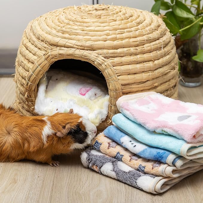 CUSOZWO Guinea Pig Bedding Mat 6 Pack, Soft Fleece Small Pet Blankets | Washable Small Animal Cage Liners Sleep Mat Accessories for Rat, Rabbit, Hamster, Hedgehog (13.7x13.7in)