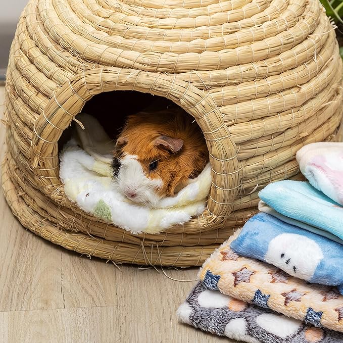 CUSOZWO Guinea Pig Bedding Mat 6 Pack, Soft Fleece Small Pet Blankets | Washable Small Animal Cage Liners Sleep Mat Accessories for Rat, Rabbit, Hamster, Hedgehog (13.7x13.7in)