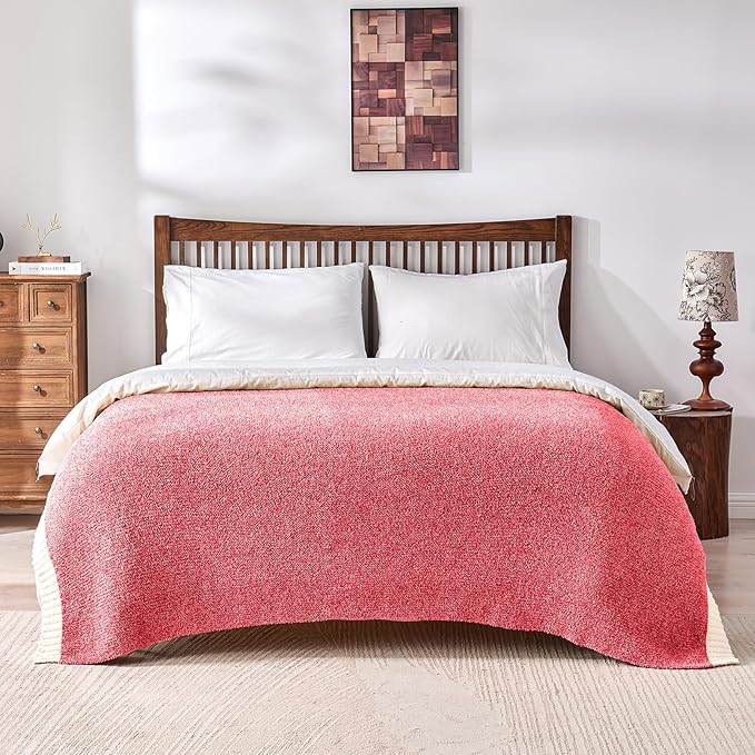 CozeCube Super Soft Fullfy Microfiber Reversible Knitted Blankets, Warm Cozy Fuzzy Plush Throw, Christmas red and White Melange Throw Blanket for Couch Bed Sofa, 50" x 60"