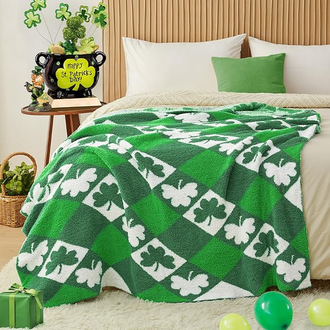 CYMULA St. Patrick's Day Knit Throw Blanket - Super Soft Lightweight Plush Shamrock Clover Blanket for Couch, Bed, Sofa, 50 x 60 Inches, Irish Green