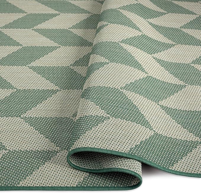 Nicole Miller New York Patio Country Calla Contemporary Herringbone Indoor/Outdoor Area Rug, Beige/Green, 5'2"x7'2"