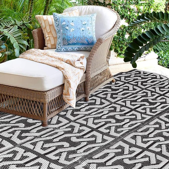 SAND MINE Reversible Mats, Plastic Straw Rug, Modern Area Rug, Large Floor Mat and Rug for Outdoors, RV, Patio, Backyard, Deck, Picnic, Beach, Trailer, Camping (9' x 12', Black & Grey)