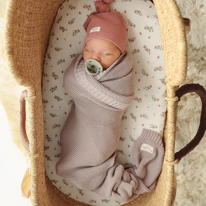 Heritage Knit 100% Organic Cotton Baby Swaddle Blanket for Boys and Girls - Soft Warm Cozy Unisex Receiving Cuddle Blanket for Newborns, Infants & Toddlers (Hunter Green, 0-2 Years)