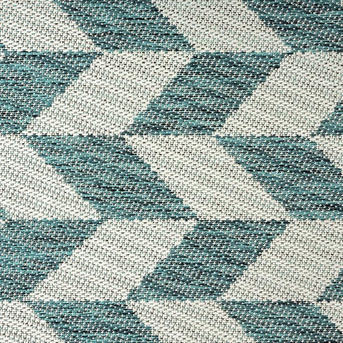 Nicole Miller New York Patio Country Calla Contemporary Herringbone Indoor/Outdoor Area Rug, Green/Cream, 5'2"x7'2"