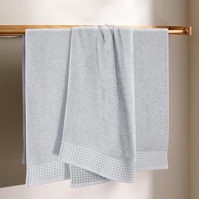 GLAMBURG Ultra Soft 4 Pack Oversized Bath Towel Set 27x54 inches, 100% Cotton Bath Towels, Highly Absorbant Compact Quickdry & Lightweight Towel, Ideal for Gym Travel Camp Pool - Light Grey