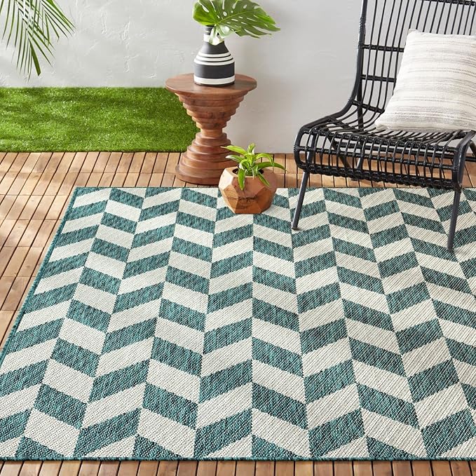 Nicole Miller New York Patio Country Calla Contemporary Herringbone Indoor/Outdoor Area Rug, Green/Cream, 5'2"x7'2"