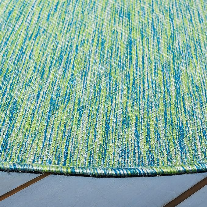 SAFAVIEH Courtyard Collection 4' Round Green/Blue CY8521 Indoor/Outdoor Non-Shedding Easy Cleaning Patio Backyard Porch Deck Mudroom Area Rug