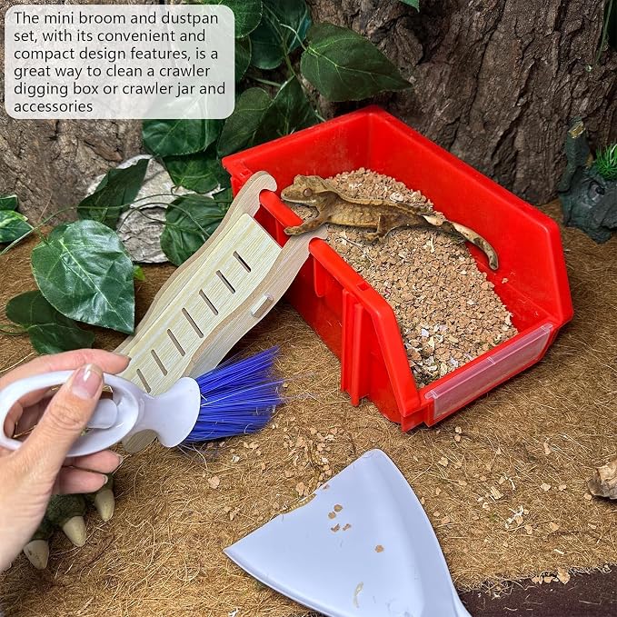 Reptile Digging Box Plastic Leopard Gecko Burrowing Habitat Hide Box with Wooden Ladder Compatible with Terrariums Tailored for Juvenile Bearded Dragons and Snake in Compact Setups (Red)