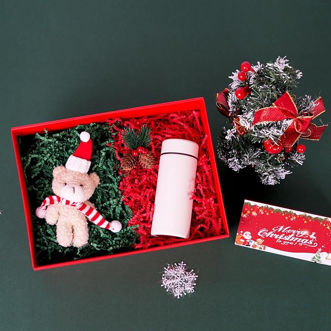 Bobobag 1LB Christmas Crinkle Cut Paper Shred Filler Recyclable Gift Wrap confetti Raffia Grass Shred Paper for Christmas Gift Wrapping Basket Filling Box Filling Party Decor (Red/Green)
