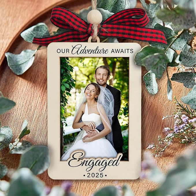 Christmas Photo Frame Ornament, 2025 Ornament, Wooden Picture Frame Ornaments With Hanging String (2025 Engaged)