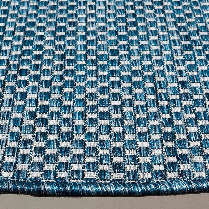 SAFAVIEH Washable Rug Outdoor Courtyard Collection - 4' Round, Navy & Grey, Non-Shedding & Easy Cleaning, Ideal for Patio, Backyard, Mudroom (CY8521-36821)
