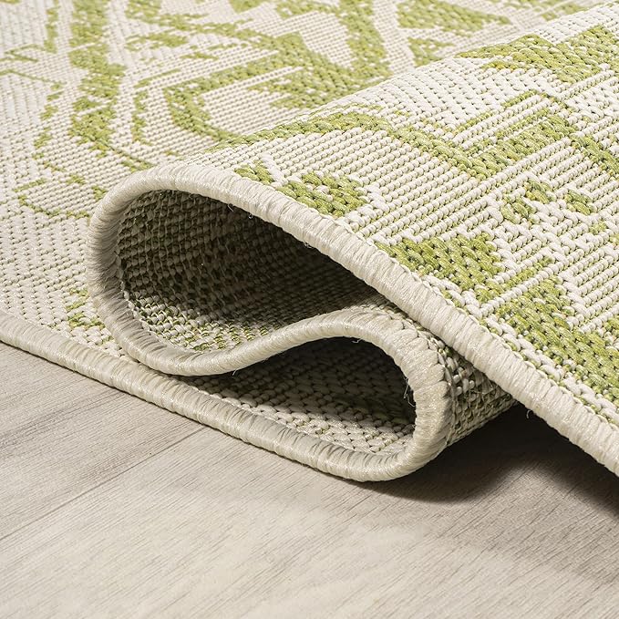 JONATHAN Y Boho Medallion Indoor Outdoor Area Rug 5X8 Cream/Green, Estrella Textured Weave for Backyard, Patio, Porch, Easy-Cleaning, High Traffic, Pet-Friendly, Non-Shedding (SMB105E-5)