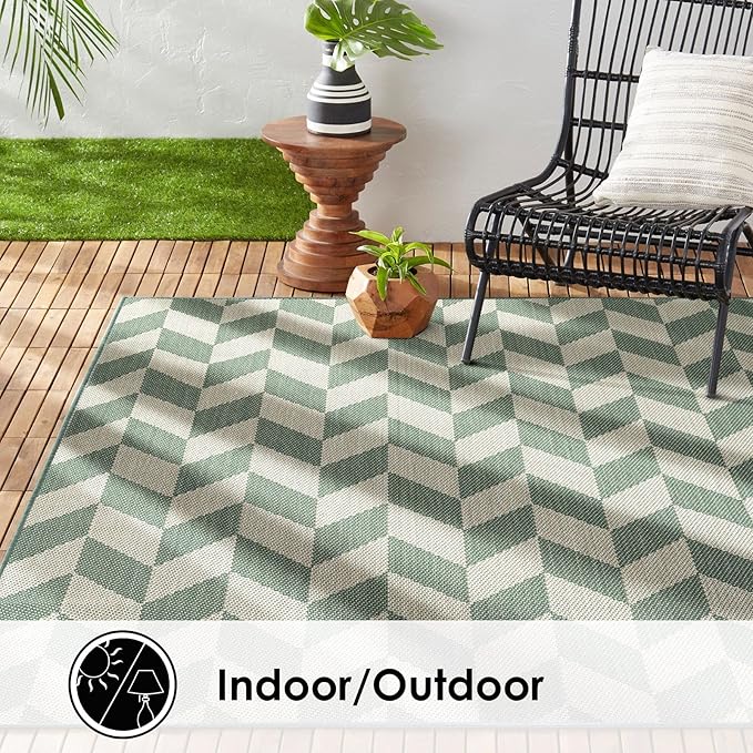 Nicole Miller New York Patio Country Calla Contemporary Herringbone Indoor/Outdoor Area Rug, Beige/Green, 7'9"x10'2"