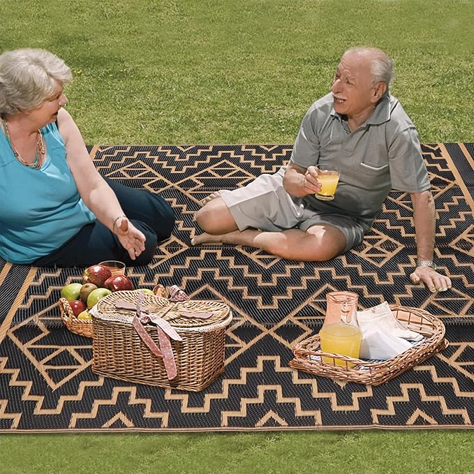 SAND MINE Reversible Mats, Plastic Straw Rug, Modern Area Rug, Large Floor Mat and Rug for Outdoors, RV, Patio, Backyard, Deck, Picnic, Beach, Trailer, Camping (5' x 8', Black & Brown)