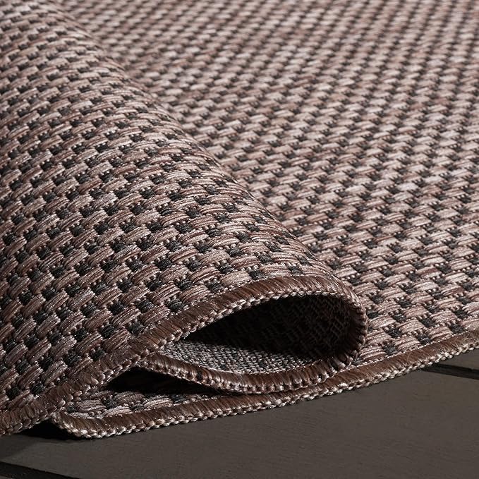 SAFAVIEH Washable Rug Outdoor Courtyard Collection - 2'3" x 5', Natural & Black, Non-Shedding & Easy Cleaning, Ideal for Patio, Front Door, Entryway, Mudroom, Doormat (CY8521-37312)