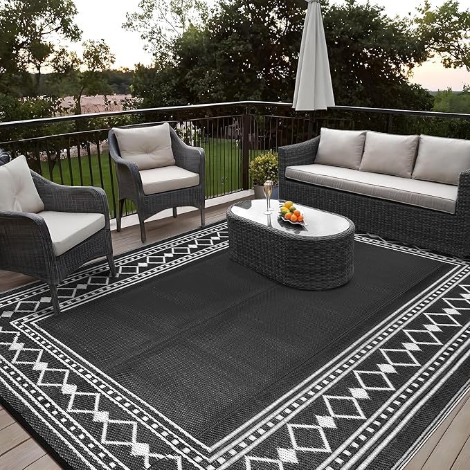 9x18 Large Outdoor Rug,Modern Bordered Plastic Straw Carpet,Waterproof Lightweight Outdoor Carpet,Easy Cleaning Folding Uv Resistant Picnic Camping Mat,Black/White