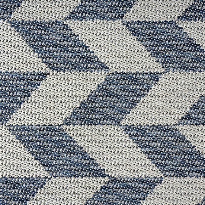 Nicole Miller New York Patio Country Calla Contemporary Herringbone Indoor/Outdoor Area Rug, Blue/Cream, 5'2"x7'2"