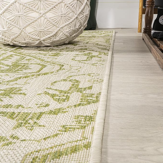 JONATHAN Y Boho Medallion Indoor Outdoor Area Rug 3X5 Cream/Green, Estrella Textured Weave for Backyard, Patio, Porch, Easy-Cleaning, High Traffic, Pet-Friendly, Non-Shedding (SMB105E-3)