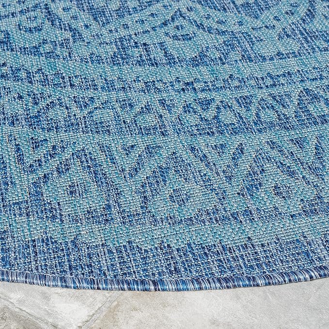 SAFAVIEH Washable Rug Outdoor Courtyard Collection - 6'7" Round, Navy & Aqua Blue, Non-Shedding & Easy Cleaning, Ideal for Patio, Backyard, Mudroom (CY8734-39421)