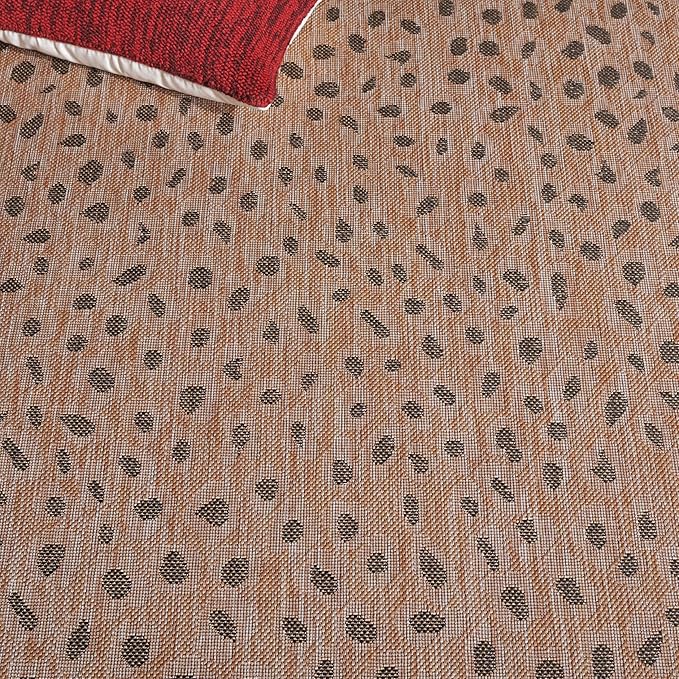 SAFAVIEH Courtyard Collection CY6104 Indoor/ Outdoor Non-Shedding Easy-Cleaning Patio Backyard Porch Deck Mudroom Area-Rug, 5'3" x 7'7", Natural / Gold