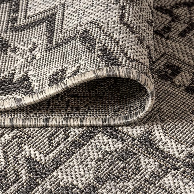 JONATHAN Y Boho Medallion Indoor Outdoor Round Area Rug 6 Ft Black/Gray, Estrella Textured Weave for Backyard, Patio, Porch, Easy-Cleaning, High Traffic, Pet-Friendly, Non-Shedding (SMB105D-6R)