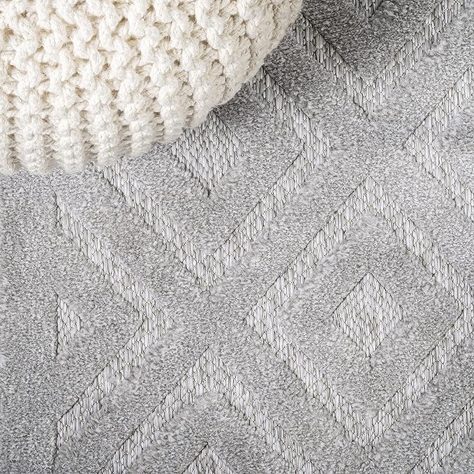 JONATHAN Y Diamond Trellis Indoor Outdoor Round Area Rug 5 Ft Light Gray, Portmany Neutral for Backyard, Patio, Porch, Easy-Cleaning, High Traffic, Pet-Friendly, Non-Shedding (IBZ104C-5R)