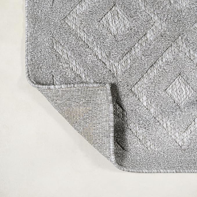 JONATHAN Y Diamond Trellis Indoor Outdoor Area Rug 4X6 Light Gray, Portmany Neutral for Backyard, Patio, Porch, Easy-Cleaning, High Traffic, Pet-Friendly, Non-Shedding (IBZ104C-4)