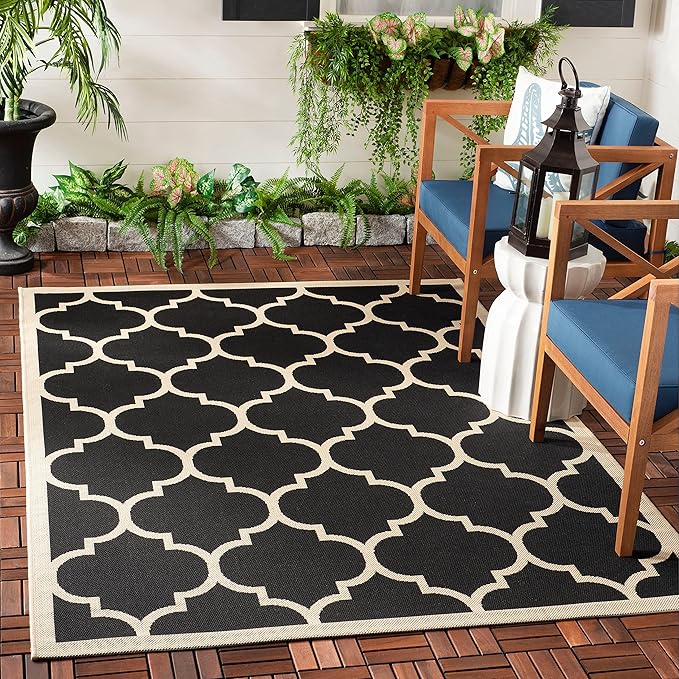 SAFAVIEH Washable Rug Outdoor Courtyard Collection - 2'7" x 5', Navy & Beige, Non-Shedding & Easy Cleaning, Ideal for Patio, Backyard, Mudroom (CY6914-268)