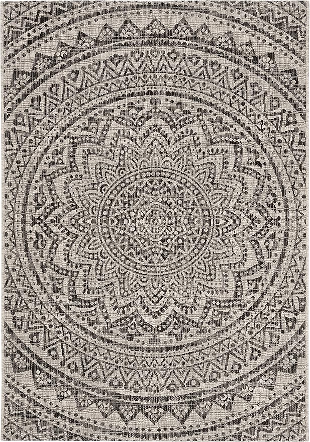 SAFAVIEH Washable Rug Outdoor Courtyard Collection - 2'7" x 5', Light Grey & Black, Non-Shedding & Easy Cleaning, Ideal for Patio, Backyard, Mudroom (CY8734-37612)