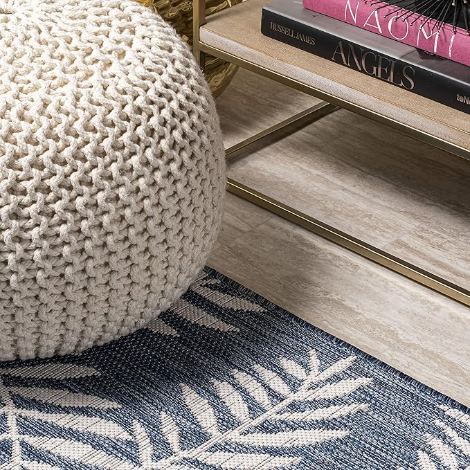 JONATHAN Y Palm Frond Indoor Outdoor Round Area Rug 8 Ft Navy/Ivory, Nevis for Backyard, Patio, Porch, Easy-Cleaning, High Traffic, Pet-Friendly, Non-Shedding (SMB119B-8R)