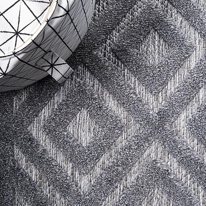 JONATHAN Y Diamond Trellis Indoor Outdoor Area Rug 5X8 Dark Gray, Portmany Neutral for Backyard, Patio, Porch, Easy-Cleaning, High Traffic, Pet-Friendly, Non-Shedding (IBZ104A-5)
