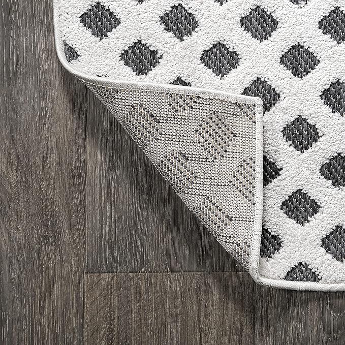 JONATHAN Y Mini-Diamond Trellis Indoor Outdoor Area Rug 5X8 White/Black, Rabat High-Low Pile for Backyard, Patio, Porch, Easy-Cleaning, High Traffic, Pet-Friendly, Non-Shedding (SBH101B-5)