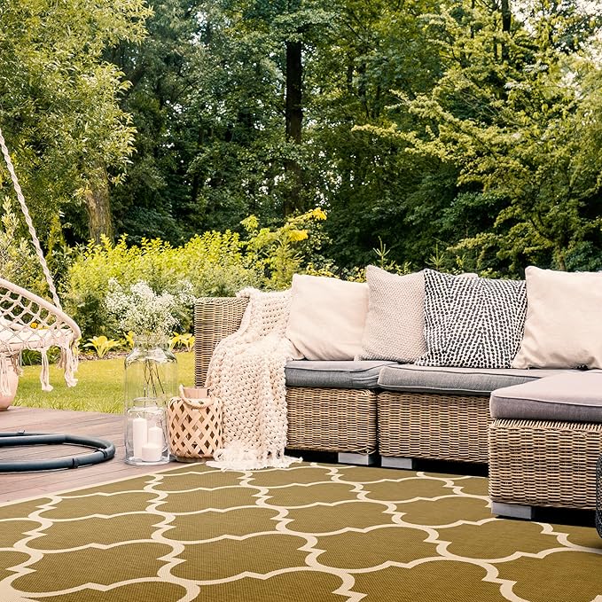 SAFAVIEH Washable Rug Outdoor Courtyard Collection - 9' x 12', Green & Beige, Non-Shedding & Easy Cleaning, Ideal for Patio, Backyard, Mudroom (CY6914-244)