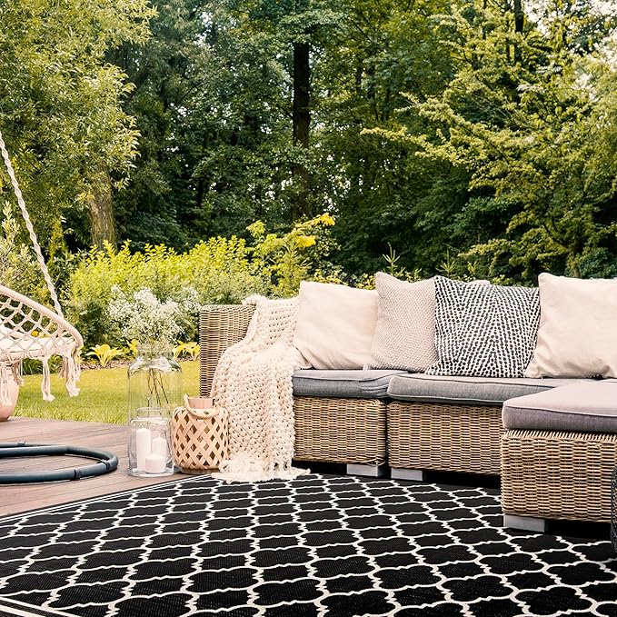 SAFAVIEH Washable Rug Outdoor Courtyard Collection - 9' x 12', Black & Beige, Non-Shedding & Easy Cleaning, Ideal for Patio, Backyard, Mudroom (CY6918-226)