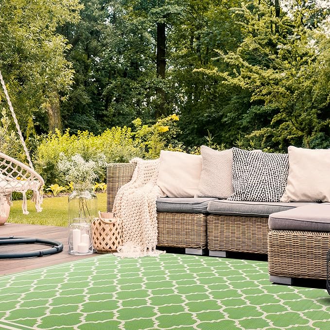 SAFAVIEH Washable Rug Outdoor Courtyard Collection - 9' x 12', Green & Beige, Non-Shedding & Easy Cleaning, Ideal for Patio, Backyard, Mudroom (CY6918-244)