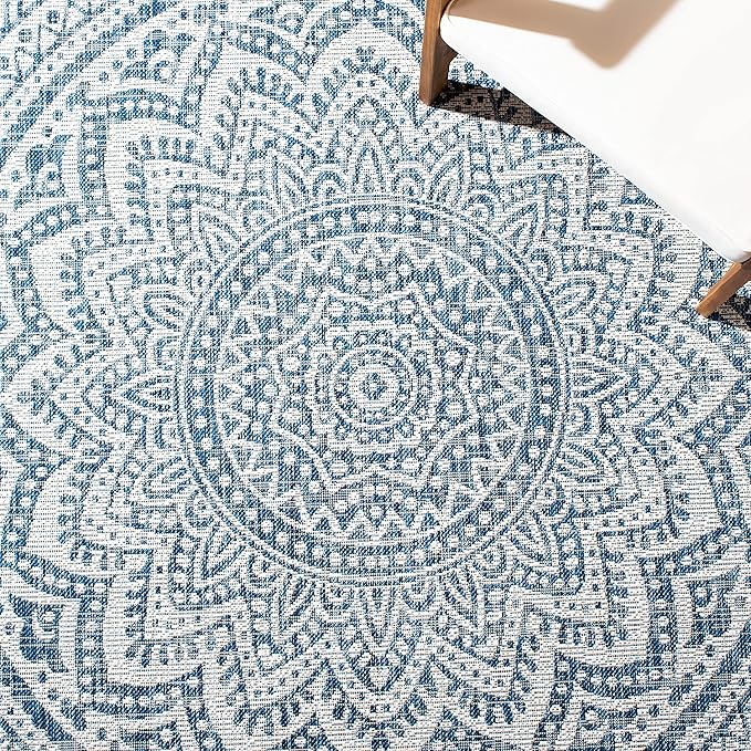 SAFAVIEH Washable Rug Outdoor Courtyard Collection - 5'3" x 7'7", Ivory & Navy, Non-Shedding & Easy Cleaning, Ideal for Patio, Backyard, Mudroom (CY8734-53412)